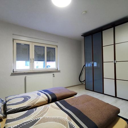 3 Zimmer Ferienwohnung Mit Eigenem Garten Trossingen Kültér fotó
